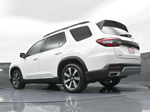 Used 2023 Honda Pilot Touring image 35