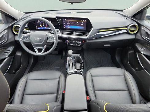 Certified 2025 Chevrolet Trax ACTIV image 33