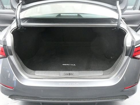 Used 2024 Nissan Sentra S image 22