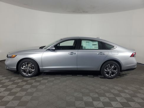 New 2026 Honda Accord EX-L image 7