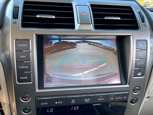 Used 2015 Lexus GX 460 image 23