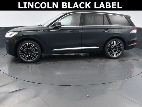 New 2025 Lincoln Aviator Black Label image 4