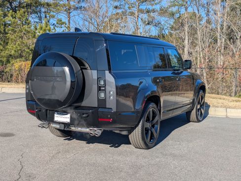 New 2026 Land Rover Defender 130 V8 image 5