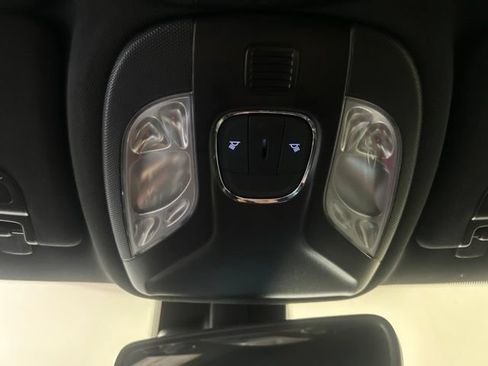 Used 2025 Jeep Compass Limited AWD/4WD image 22
