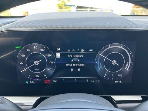 Used 2025 Kia Niro Wind FWD image 16