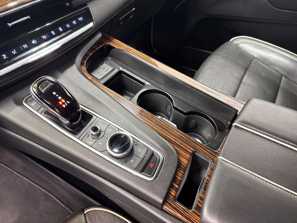 Used 2022 Cadillac Escalade Premium Luxury AWD/4WD image 30