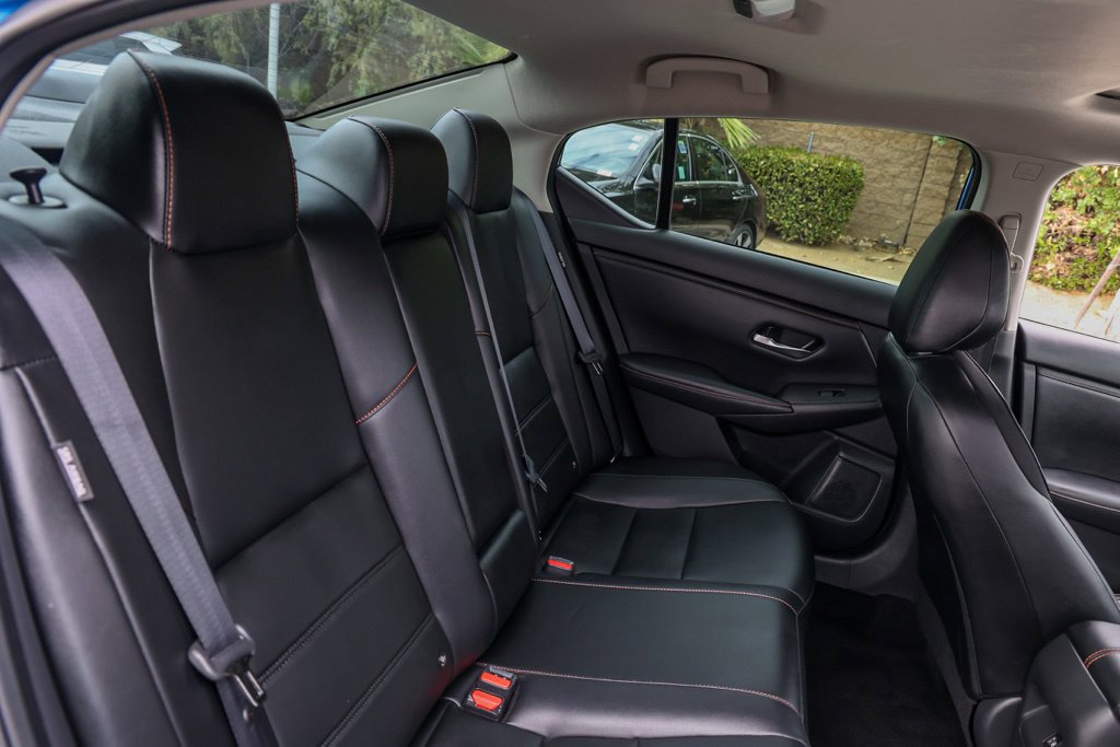 Used 2023 Nissan Sentra SR w/ SR Premium Package FWD image 18