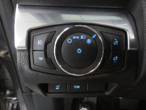 Used 2019 Ford Explorer Limited w/ Class III Trailer Tow Package image 36