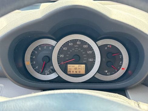 Used 2007 Toyota RAV4 4WD V6 w/ 3rd Row image 18