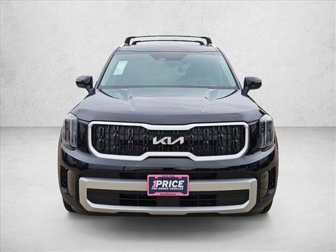 Used 2023 Kia Telluride EX w/ EX Captain's Chair Package AWD/4WD image 2