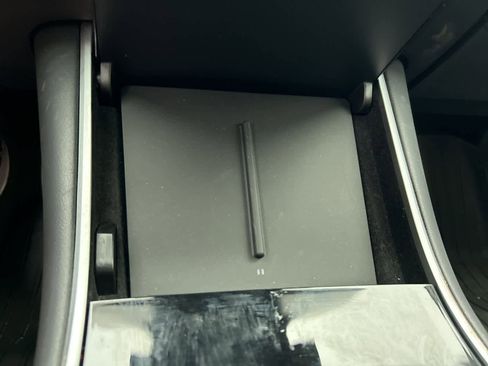 Used 2018 Tesla Model 3 Long Range image 32