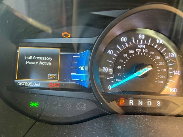 Used 2019 Ford Edge Titanium FWD image 2