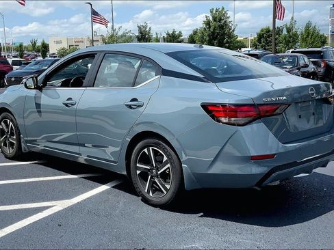 Used 2025 Nissan Sentra SV w/ All-Weather Package FWD image 2