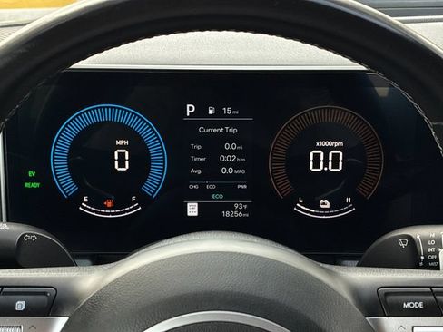 Used 2025 Hyundai Sonata SEL FWD image 25
