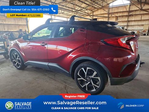 Used 2019 Toyota C-HR XLE image 3