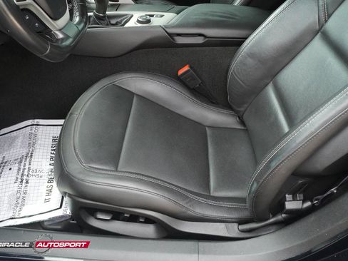 Used 2017 Chevrolet Corvette Stingray Coupe RWD image 19