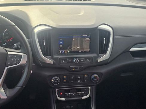 Used 2023 GMC Terrain SLE image 16