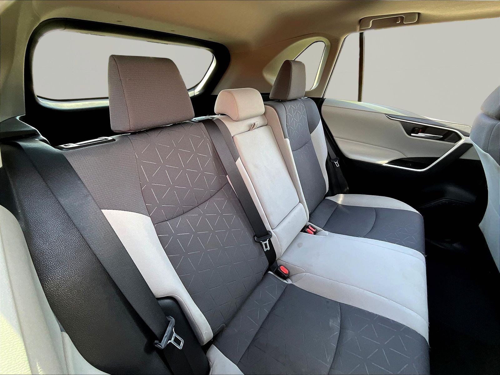 Used 2023 Toyota RAV4 XLE w/ Convenience Package AWD/4WD image 25