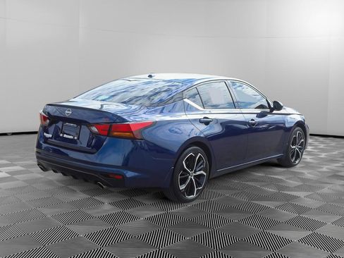 Used 2024 Nissan Altima 2.5 SR w/ SR Premium Package image 6