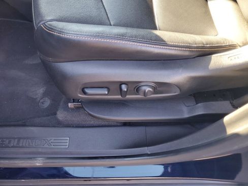 Used 2021 Chevrolet Equinox LT image 16