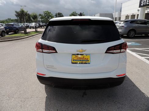 Used 2024 Chevrolet Equinox LS FWD image 6