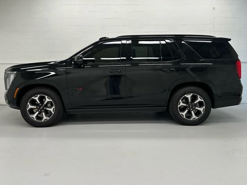 Used 2026 GMC Yukon AT4 Ultimate AWD/4WD image 3