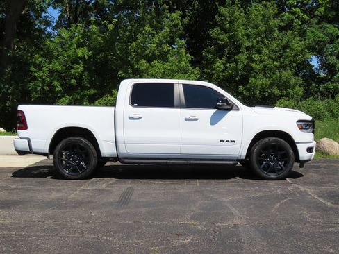 Used 2022 RAM 1500 Laramie AWD/4WD image 2
