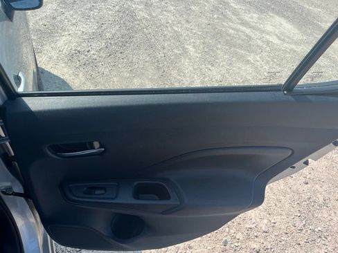 Used 2025 Nissan Versa SV FWD image 32