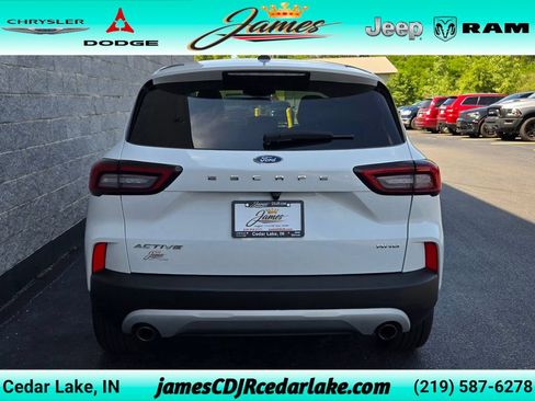 Used 2025 Ford Escape Active AWD/4WD image 4