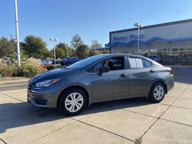 Used 2025 Nissan Versa S w/ Trunk Package FWD image 9