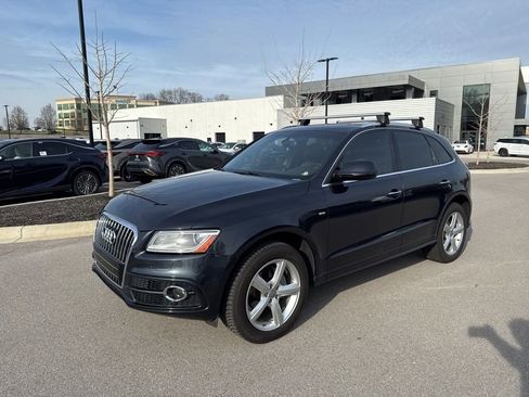 Used 2017 Audi Q5 2.0T Premium Plus w/ Technology Package image 9