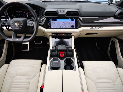 Used 2025 Lamborghini Urus S AWD/4WD image 7