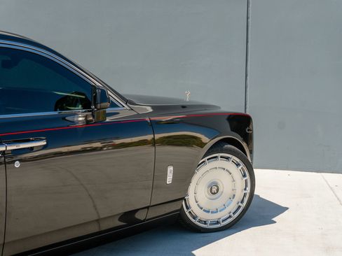 Used 2021 Rolls-Royce Phantom Sedan RWD image 44