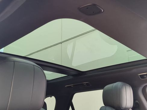 Used 2025 Land Rover Range Rover Sport SE image 20