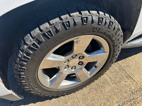 Used 2018 Chevrolet Tahoe LT image 9