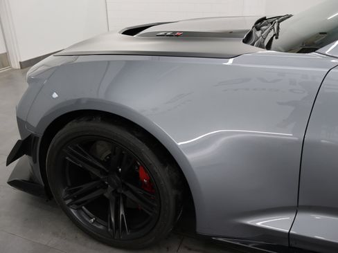 Used 2021 Chevrolet Camaro ZL1 RWD image 34