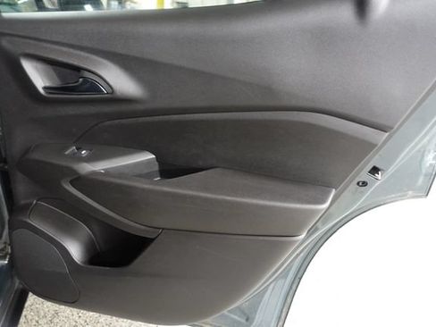 Used 2025 Chevrolet Trax LT FWD image 22