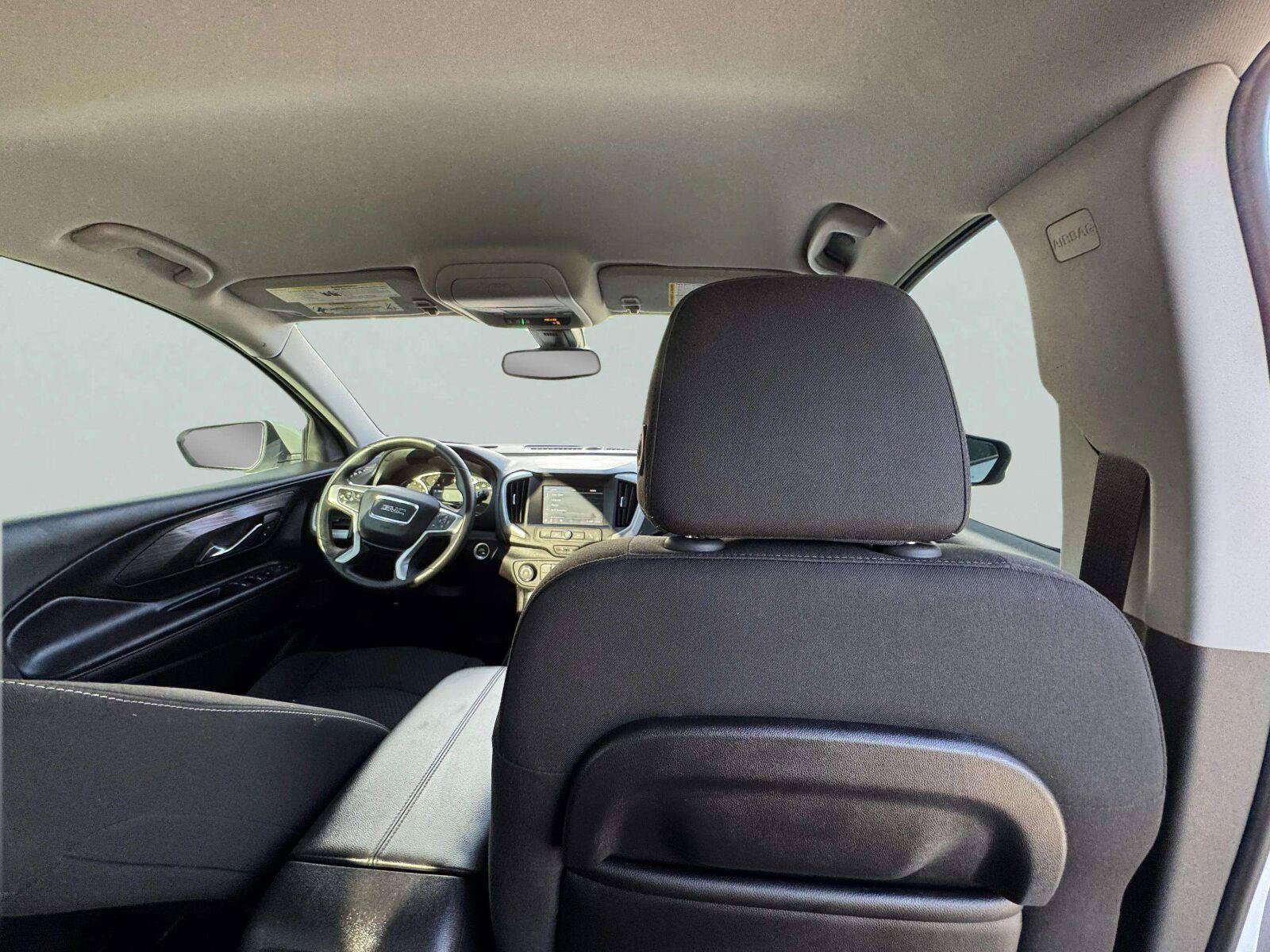 Used 2024 GMC Terrain SLE FWD image 35