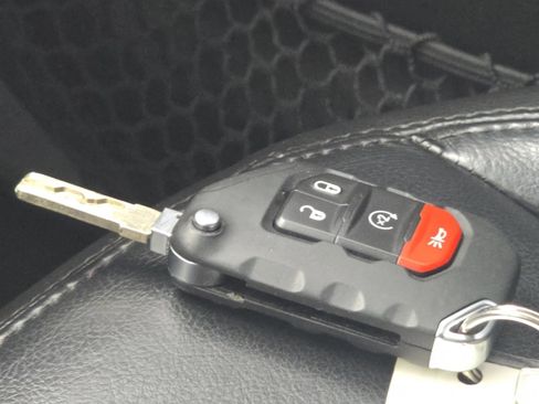 Used 2021 Jeep Wrangler Unlimited Sahara AWD/4WD image 37