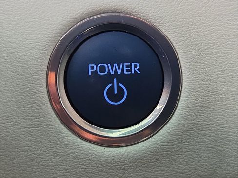 Used 2024 Toyota Tundra Capstone AWD/4WD image 21