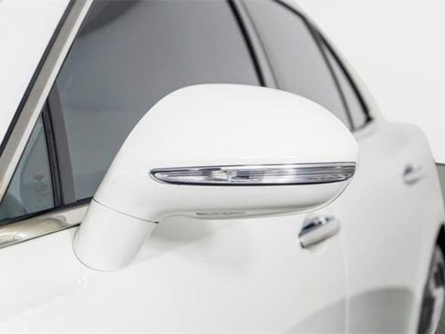 Used 2016 Bentley Mulsanne Speed image 27