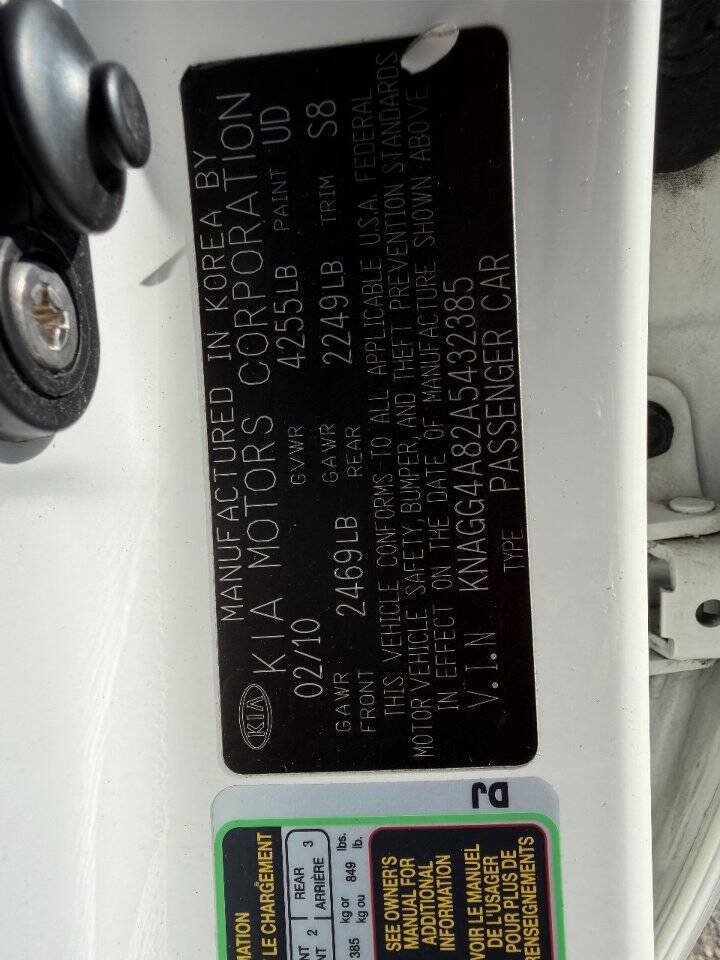 Used 2010 Kia Optima LX FWD image 11