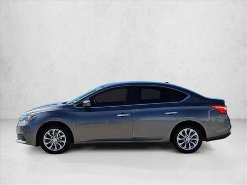 Used 2019 Nissan Sentra SV image 9