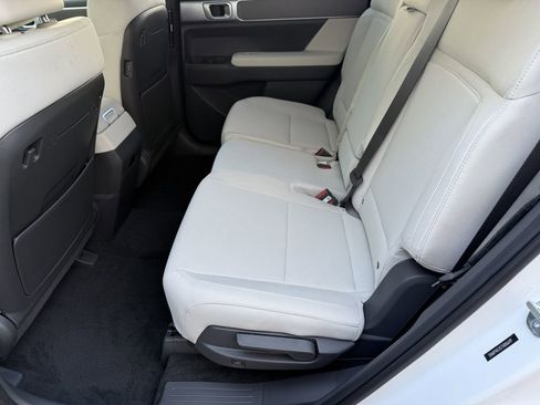 New 2026 Hyundai Santa Fe SE FWD image 11