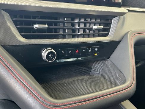 Used 2026 Ford Explorer ST-Line w/ ST-Line Street Pack RWD image 36