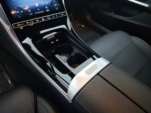 Certified 2025 Mercedes-Benz C 300 Sedan image 33