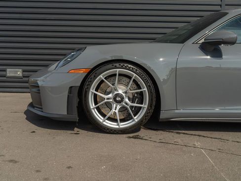 Used 2026 Porsche 911 GT3 RWD image 12