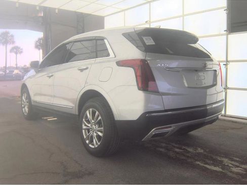 Used 2020 Cadillac XT5 Premium Luxury FWD image 6
