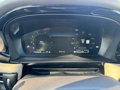 Used 2021 Lincoln Corsair Reserve w/ Equipment Group 201A image 33