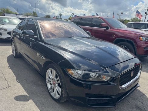 Used 2019 Jaguar XE 25t 4dr Sedan image 6